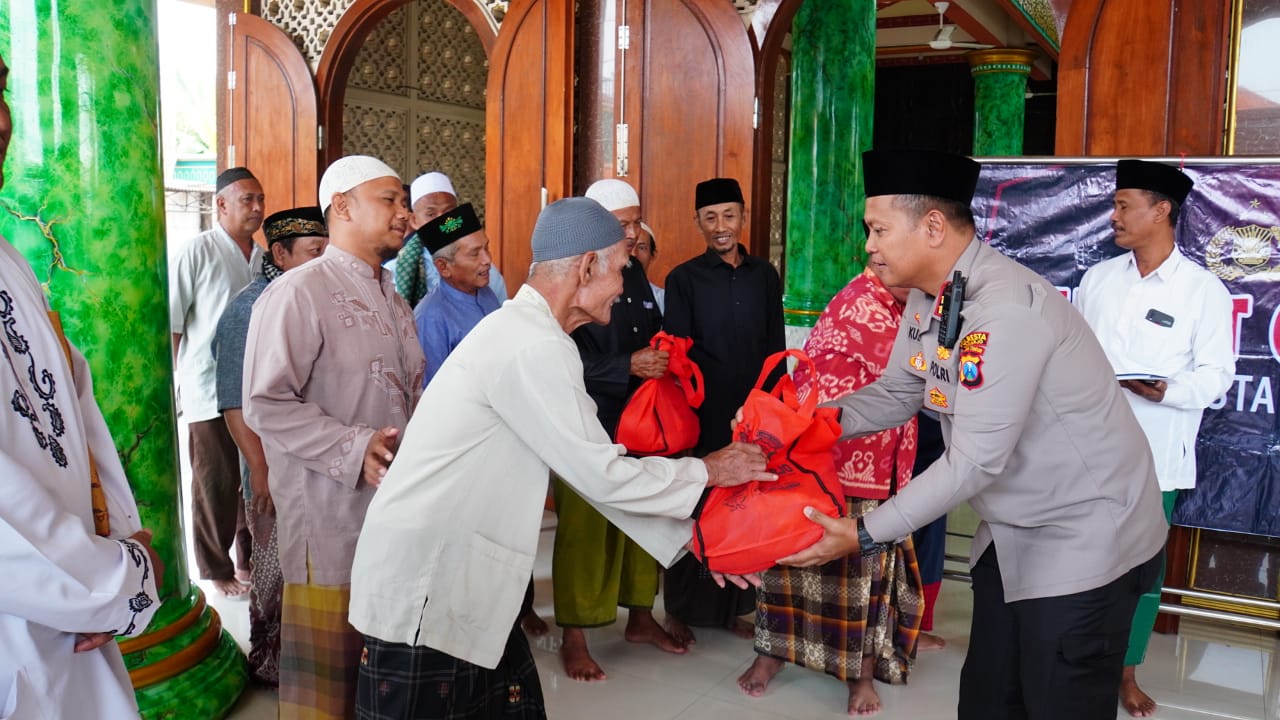 Kapolresta Sidoarjo Jumat Curhat di Cemengkalang