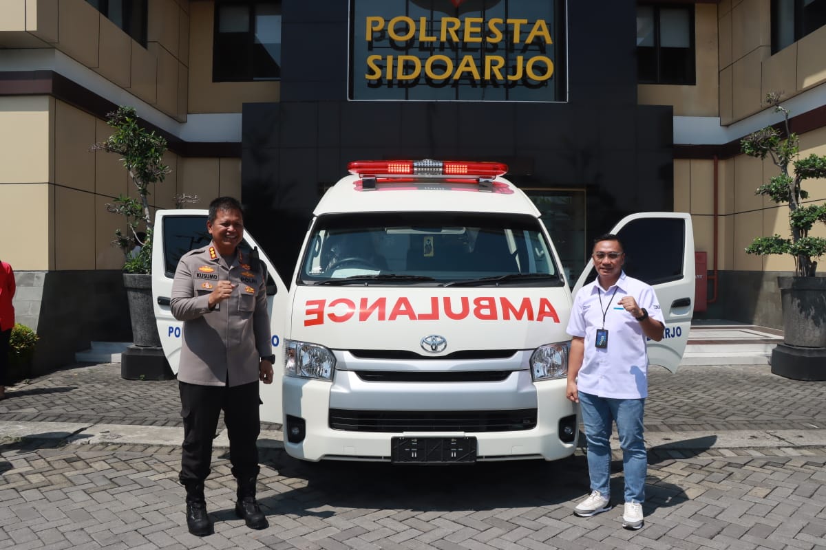 Jelang Operasi Ketupat Semeru, Polresta Sidoarjo Terima Mobil Ambulans BRI