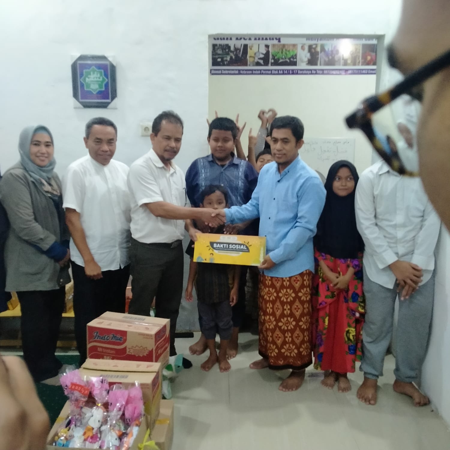 Baksos Ramadan, Humas Direktorat Disabilitas Bagikan Bingkisan ke Yayasan Qolbun Salim