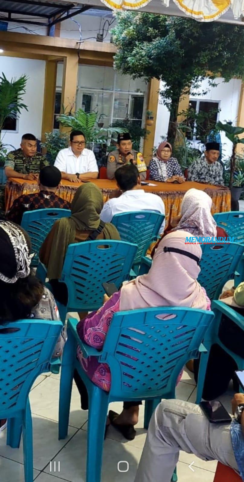 Halal Bihalal di Dukuh Menanggal, Kapolsek Gayungan Beri Imbaun Kamtibmas