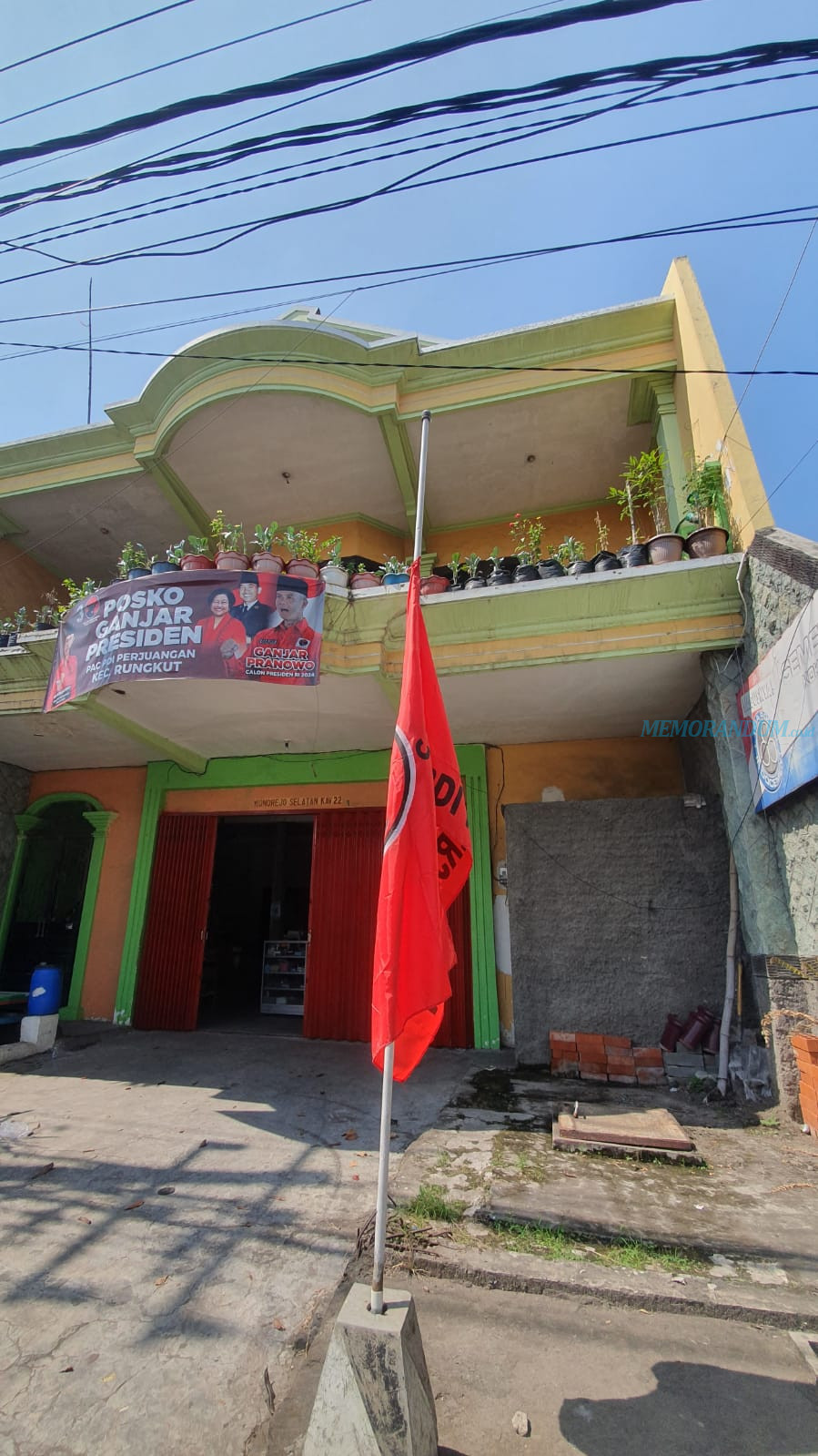 Ketum PDIP Beri Penghormatan Kepada WS, Instruksikan Pengibaran Bendera Partai Setengah Tiang