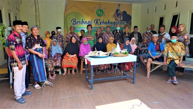 Peringatan Hari Lansia Nasional di Panti Jompo Lestari, Berkumpul dengan Teman Senasib Jadi Kebahagiaan Tersen