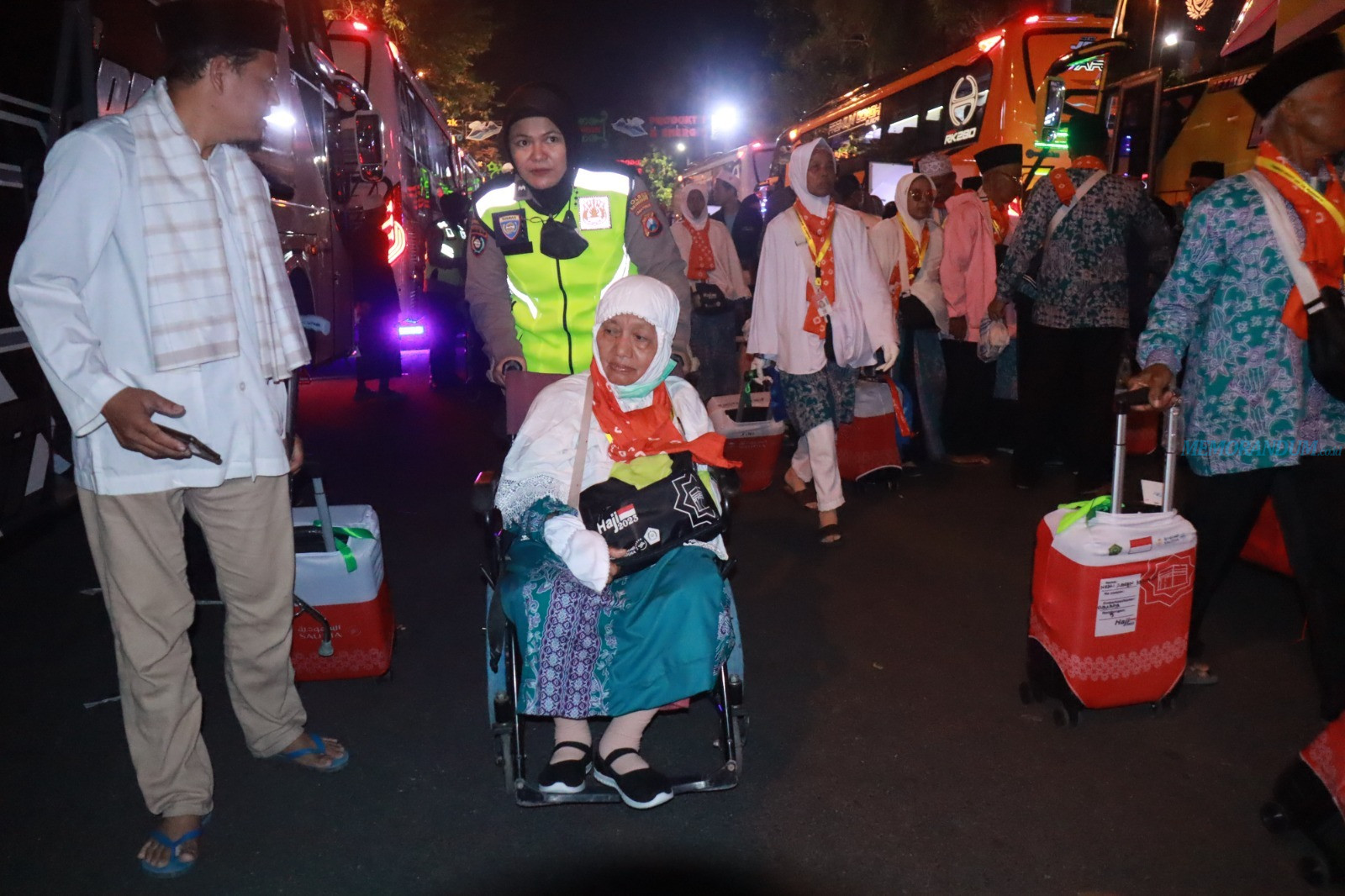 Polres Bojonegoro Terjunkan 300 Anggota Amankan Pemberangkatan Jemaah Haji