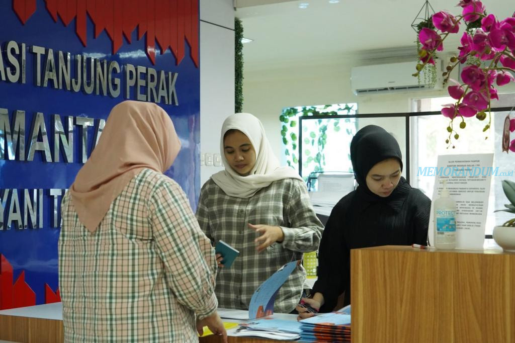 Masyarakat Apresiasi Layanan Paspor Simpatik Imigrasi Tanjung Perak