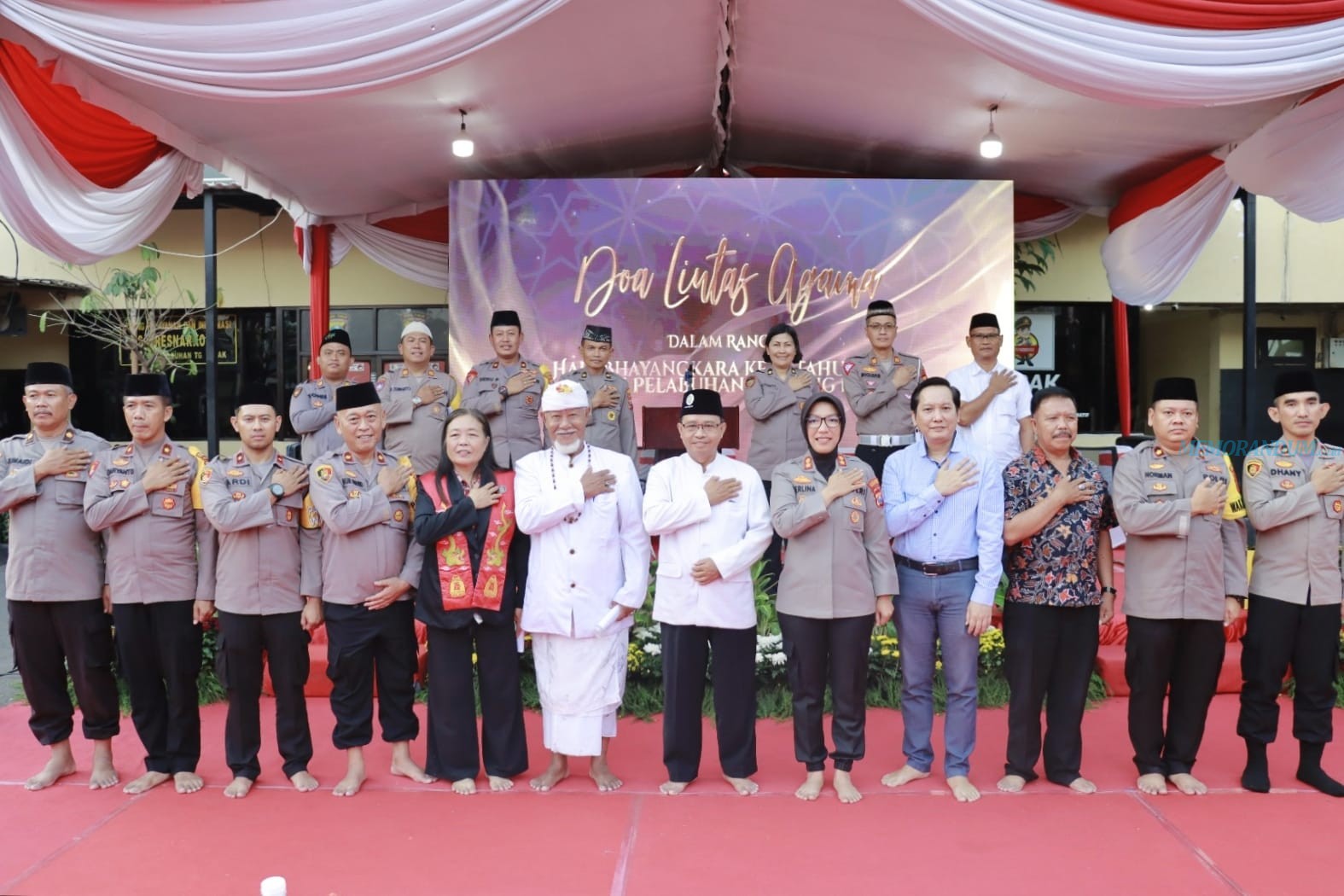 Peringati HUT ke-77 Bhayangkara, Polres Pelabuhan Tanjung Perak Helat Doa Lintas Agama
