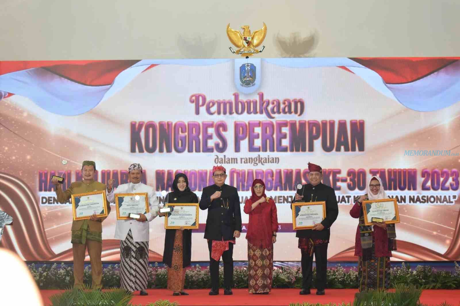 Komitmen Bangun Ketahanan Keluarga, Lamongan Raih Juara 1 iBangga Award