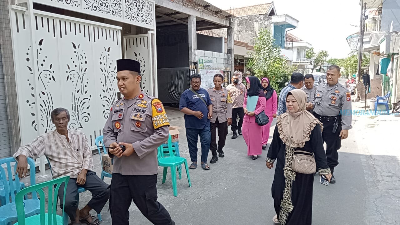 Anggota Meninggal Dunia, Kapolsek Gayungan Takziah ke Rumah Duka