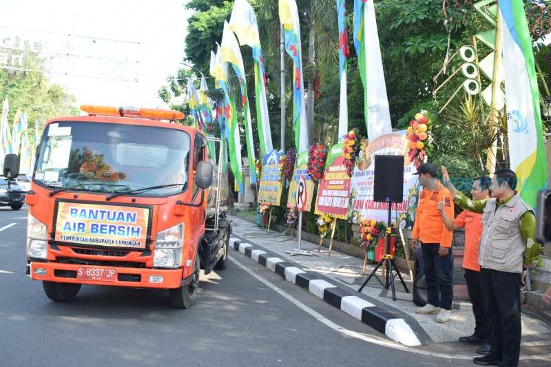 Dropping Air Bersih untuk Atasi Dampak Kekeringan