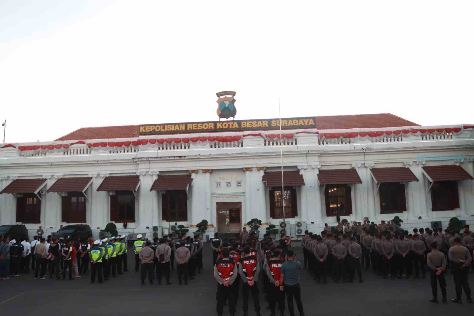 Polrestabes Surabaya Gelar Pasukan, Amankan Malam 1 Syuro