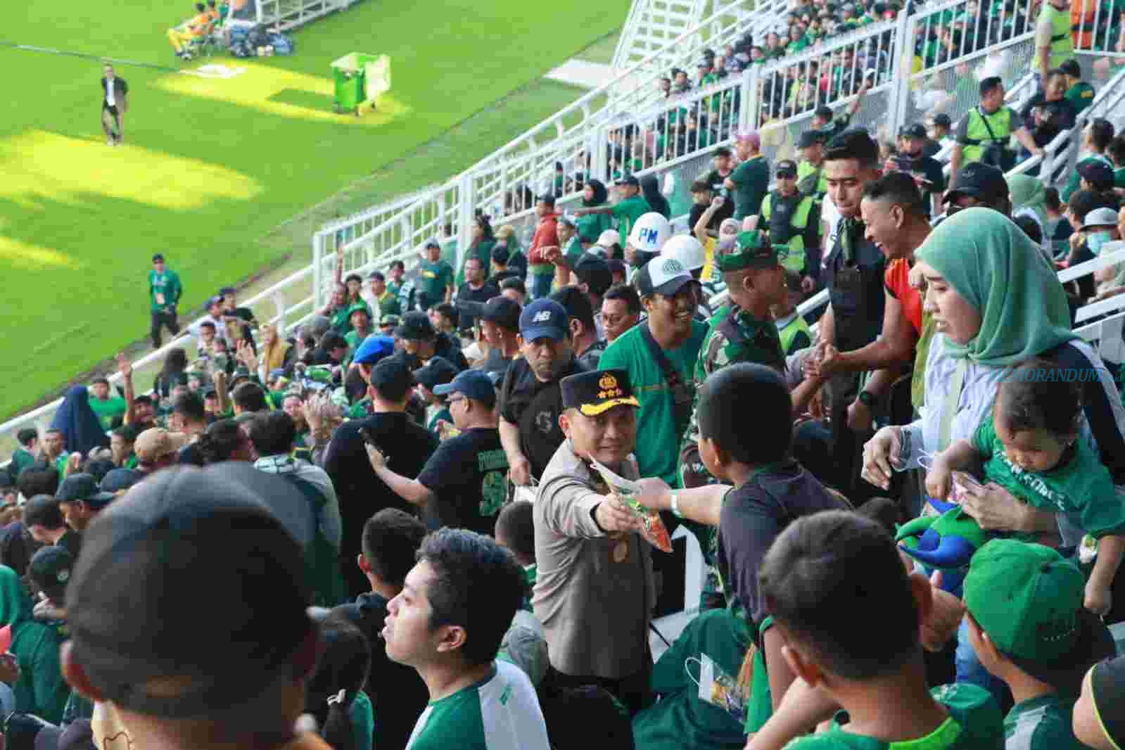 Polrestabes Surabaya Sukses Amankan Pertandingan  Persebaya vs. Rans FC