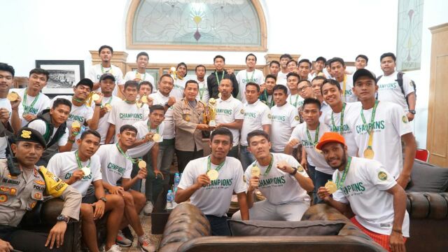 Polrestabes Surabaya Apresiasi Pemain Persebaya U-20