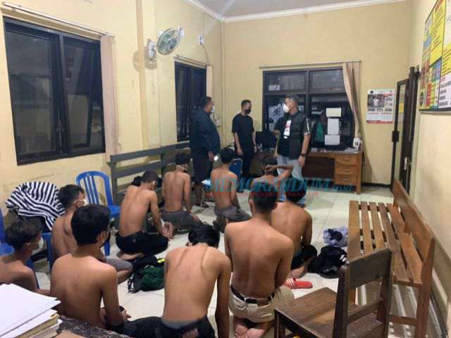 Jarah Warung dan Aniaya Warga, Belasan Pesilat Diamankan Polisi