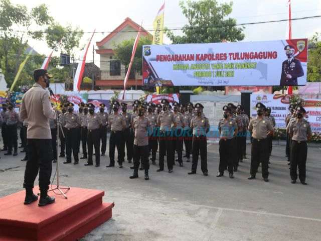 45 Personel Polres Tulungagung Naik Pangkat