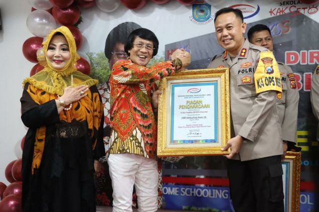 Kapolres Blitar Terima Kak Seto Award 2022