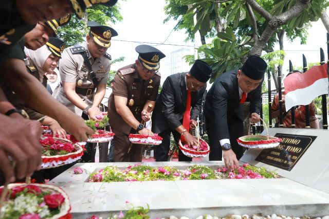 Wali Kota Eri Ajak Masyarakat Tumbuhkan Semangat Kepahlawanan