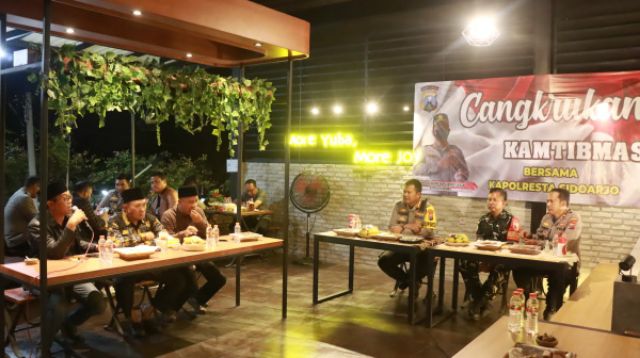 Sukseskan KTT G20, Polresta Sidoarjo Gelar Cangkrukan Kamtibmas