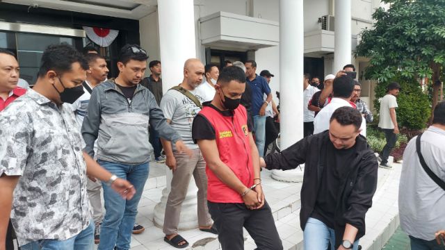 Pemukul Mahasiswa dengan Tongkat Bisbol Ditangkap di Tol Semarang