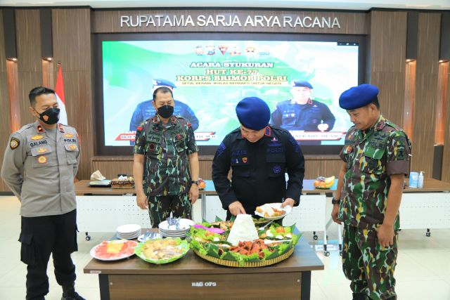 Tasyakuran HUT Ke-77 Brimob, Ini Pesan Kapolres Gresik