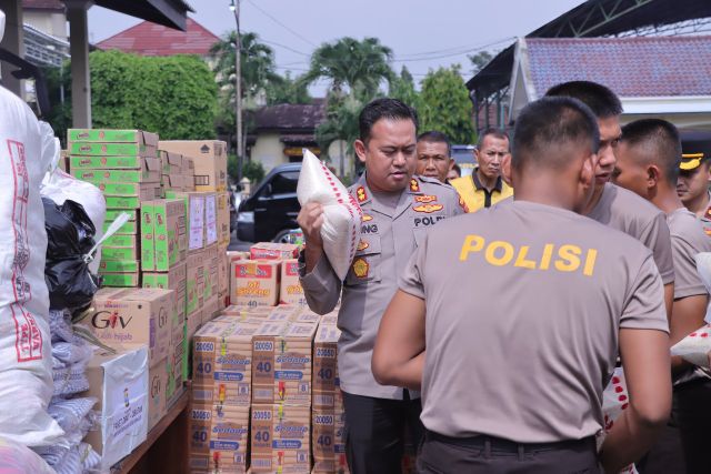 Polres Kediri Kirim Bansos Logistik untuk Korban Gempa Cianjur