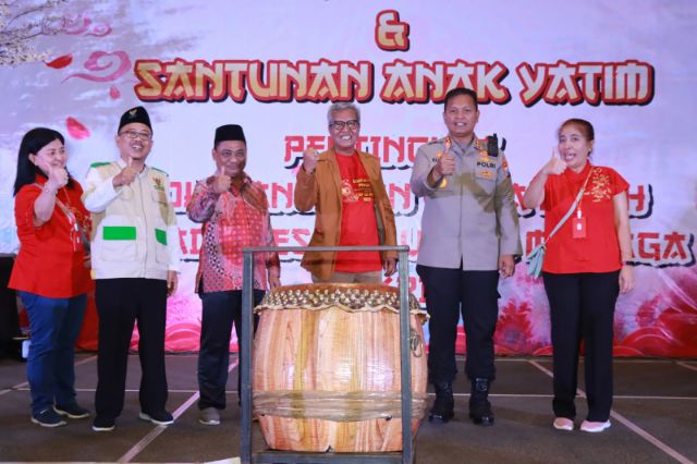 Kapolresta Sidoarjo Hadiri Cap Go Meh dan Santunan Anak Yatim