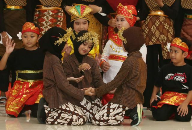 Tarian Tradisional Warnai Kegiatan Mugeb Achivment SD Muhammadiyah 1