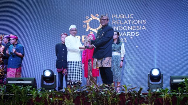 Bantuan Sumur Bor TPS Raih Gold Winner PR Indonesia Award 2023