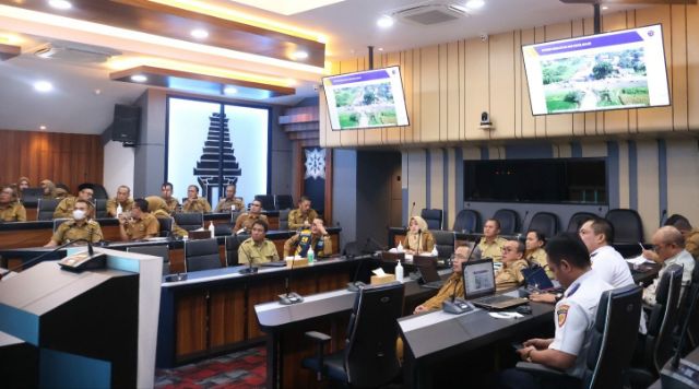 Persiapkan Jalur Mudik, Bupati Mojokerto Gelar Rapat Bersama OPD