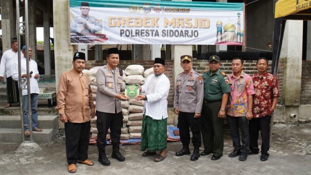 Polresta Sidoarjo Gelar Gerebek Masjid di Krian