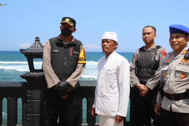 Libur Lebaran, Polres Malang Jaga Keamanan dan Kenyamanan Wisatawan
