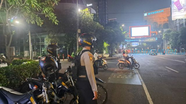 Raimas Satsamapta Polrestabes Surabaya Patroli Malam Antisipasi Kejahatan Malam
