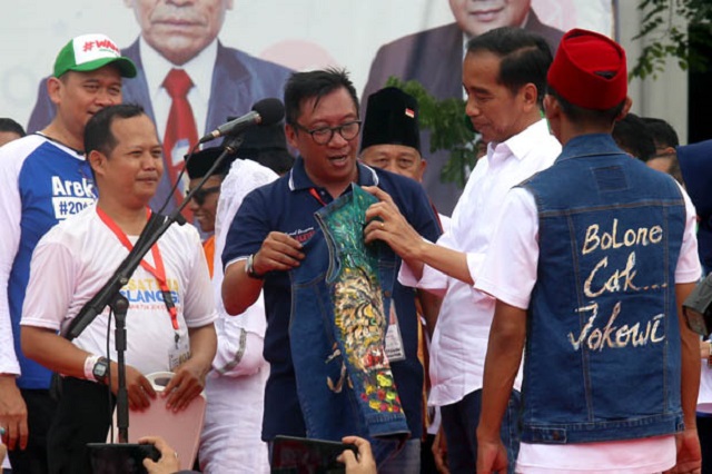 Jokowi Minta Arek Suroboyo Lawan Hoax