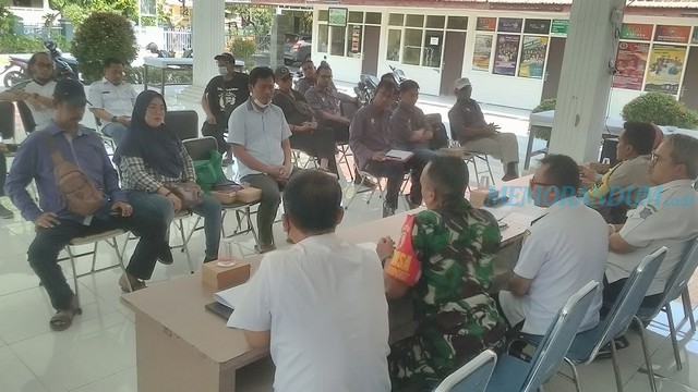 Warga Medayu Utara Protes Tanahnya Diserobot untuk Bangun Pos Keamanan