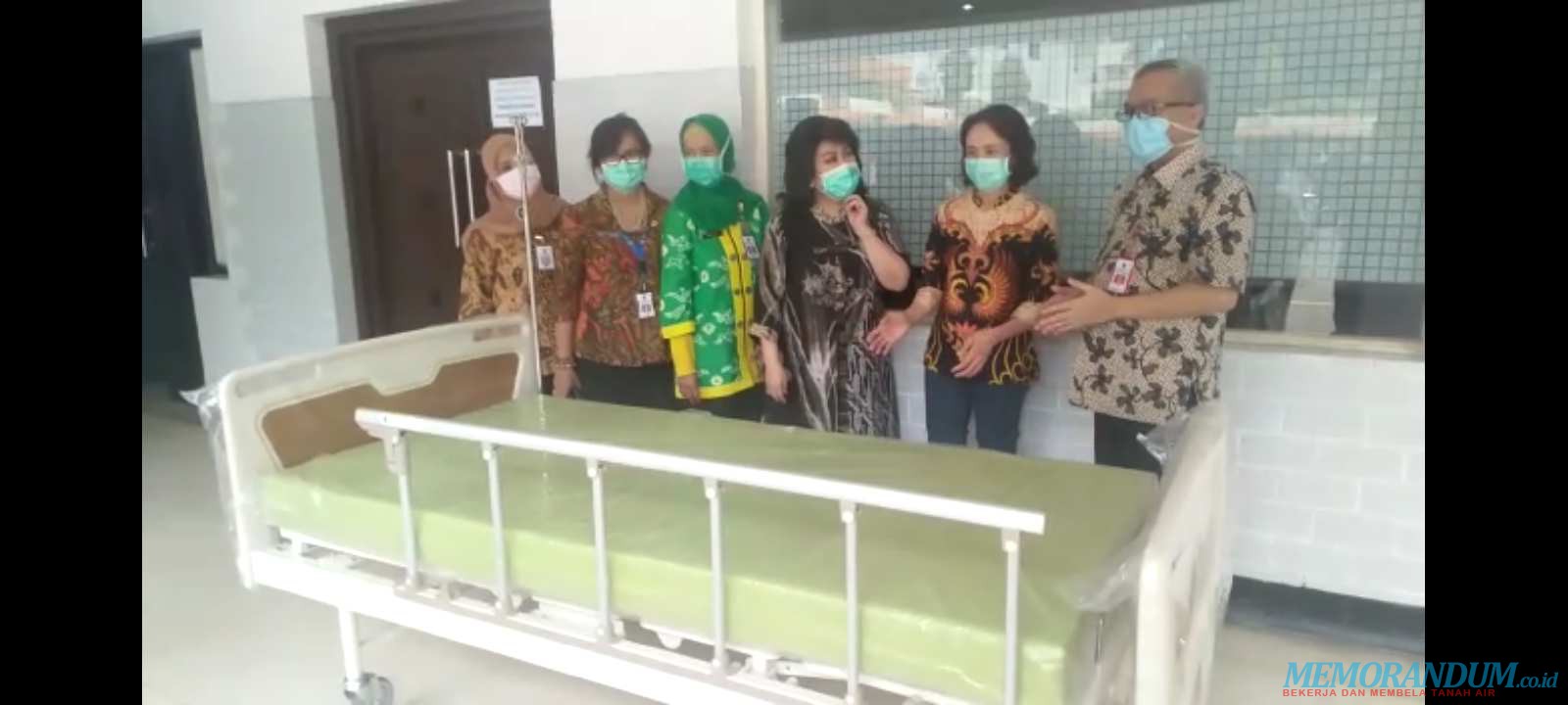 Perkumpulan Pengusaha Surabaya Peduli Covid-19 Berikan Bantuan Tempat Tidur ke RSUD dr Soetomo