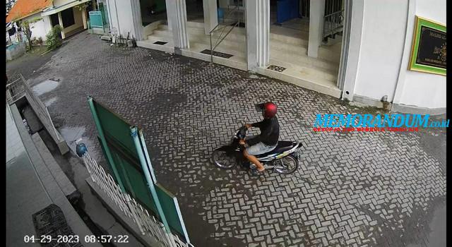 Maling Gondol Sertifikat Masjid dan Kantor NU Taman Sidoarjo