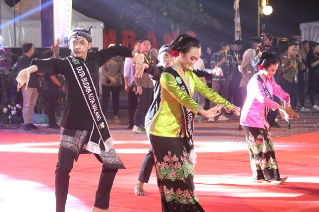 Tari Kreasi Gebyar Budaya Kota Malang Pukau Karnaval JKPI IX