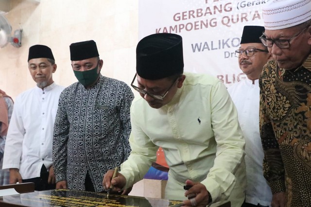 Wali Kota Malang Kukuhkan Gerbang Kampoeng Qur’an Wijaya Kusama