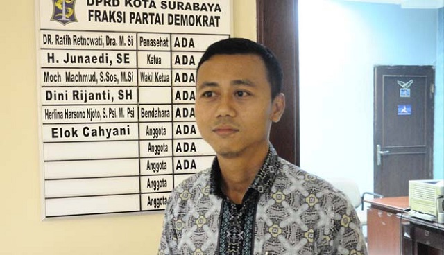 Dewan Dorong Pemkot Buat Kartu Surabaya Pintar