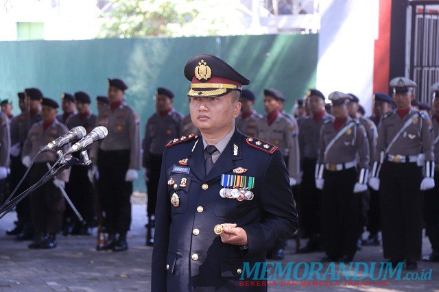 Hari Pahlawan, Kapolres Ponorogo Tabur Bunga di TMP