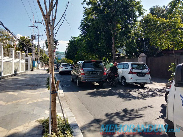 Pedestrian Jalan Biliton Terlalu Lebar, Tapi  Jarang Dilewati Warga