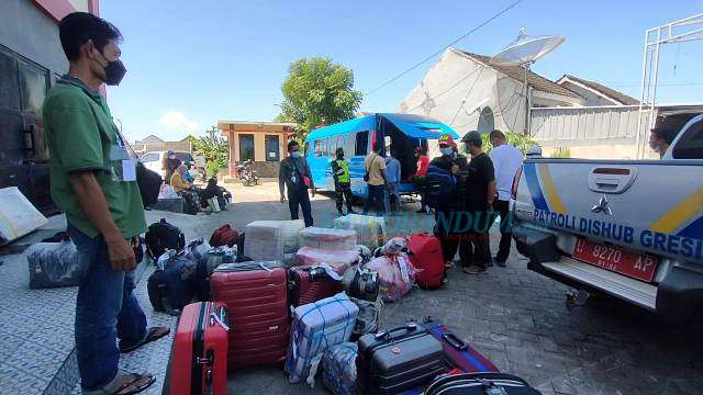 Positif Covid-19, Empat Pekerja Migran asal Gresik Tertahan di Surabaya