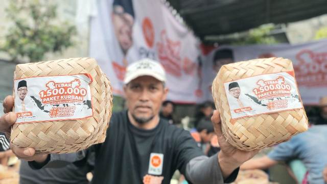 PKS Jatim Bagi 171 Ribu Paket Daging Kurban