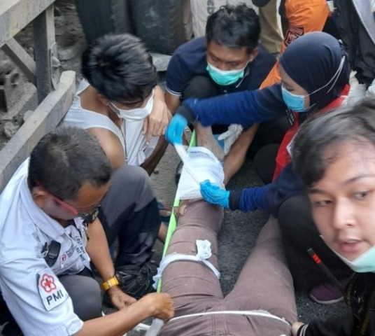 Korban yang Ditabrak Trailer di Jalan Sukomanunggal Adalah Perawat