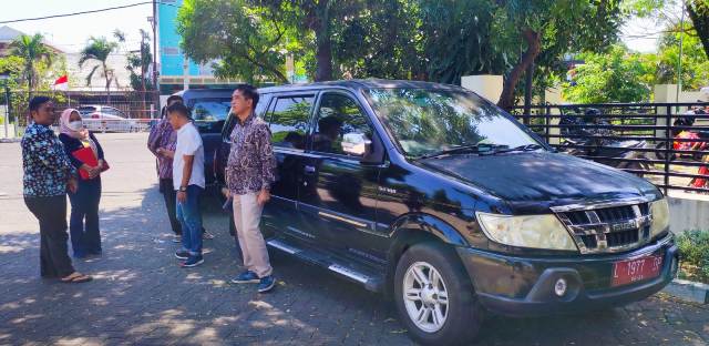 Mobdin Bawaslu Surabaya Diduga Ditahan Debt Collector