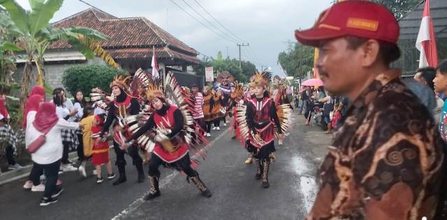 Pawai Agustusan Desa Batokan Berlangsung Meriah