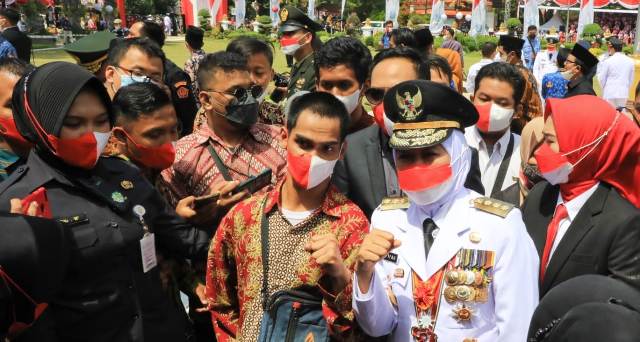 Ikut Upacara Kemerdekaan di Grahadi, Sopir Ini Grogi Berkumpul dengan Pejabat