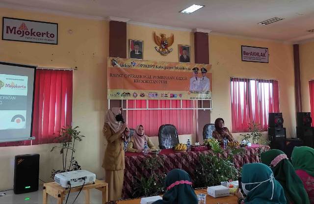 Bekali PPKBD, Bupati Ikfina: Lancarkan Tribina untuk Tekan Stunting