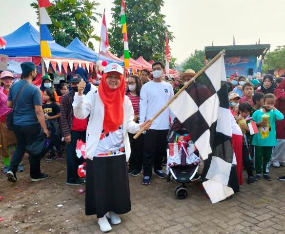 Semarak Jalan Sehat Agustusan, Reni Astuti: Makin Perkuat Surabaya Kota Sehat