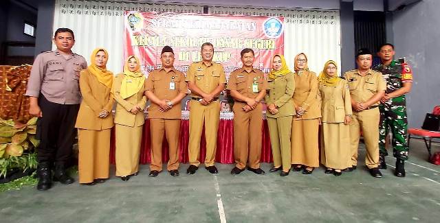 Tujuh Kepala SDN di Kecamatan Kedungwaru Sertijab