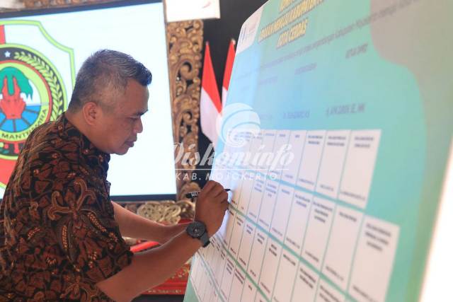 Tandatangani Komitmen Bersama Tandai Bimtek Smart City Rampung