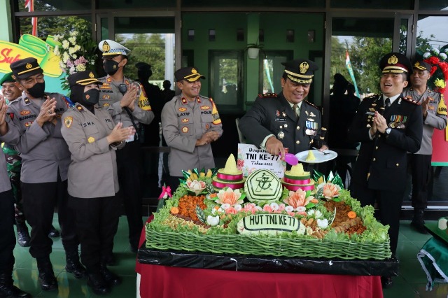 HUT TNI Ke-77, Kapolres Bojonegoro Berharap TNI dan Polri Tetap Solid